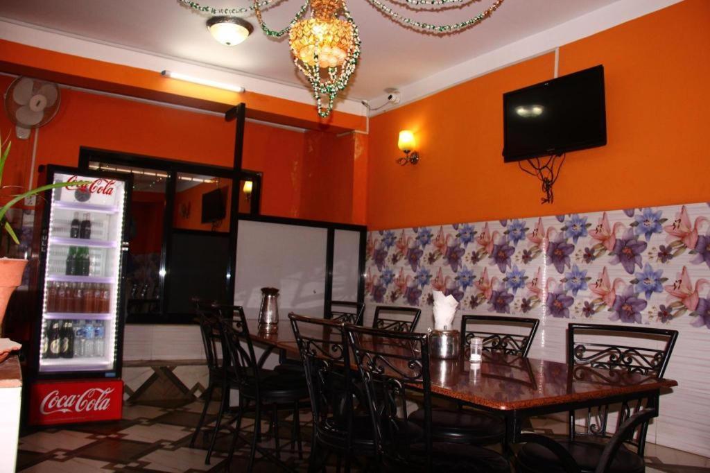 Allied Hotel Balaju Luaran gambar